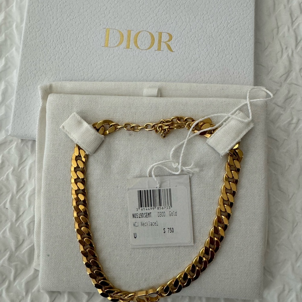 CD Choker Necklace
Gold-Finish Metal - Picture 4 of 6